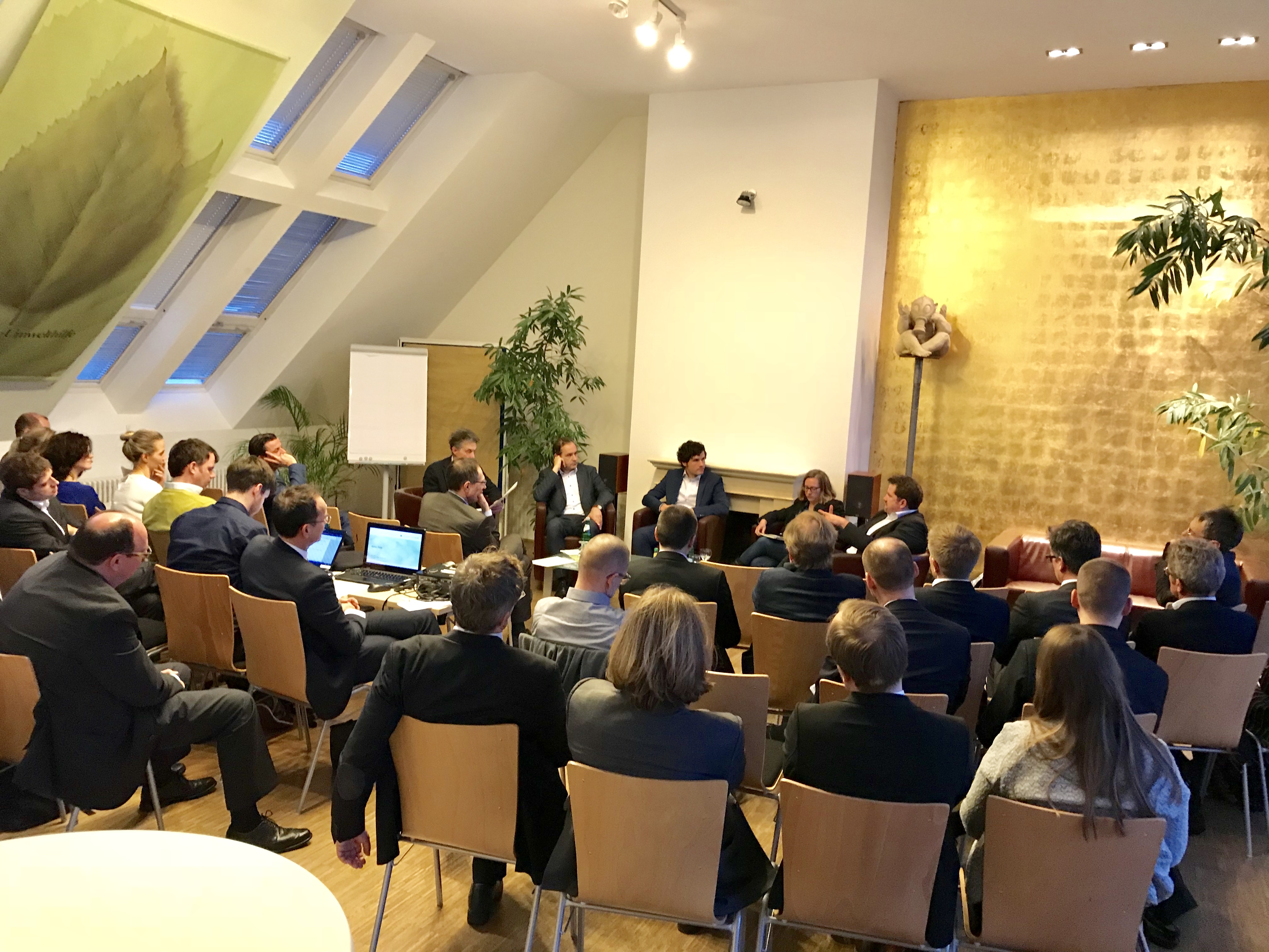 CO2-Reduktion war das Thema beim Kaminabend 2018 von Gelsenwasser und der Deutschen Umwelthilfe in Berlin