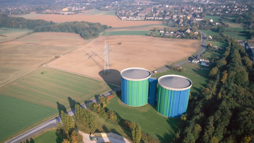 Die Hochbehälter in Bochum-Gehrte aus der Luft