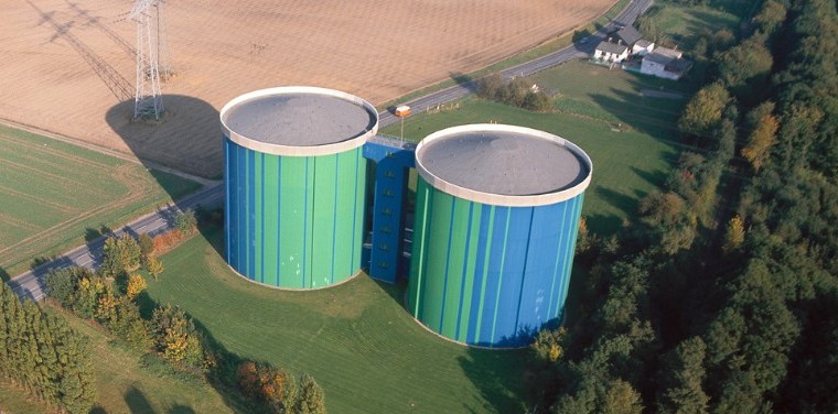 Die Hochbehälter in Bochum-Gehrte aus der Luft