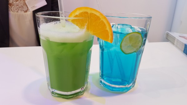 Cocktails Blau-grün auf der E-world