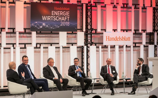Gelsenwasser-Vorstand Henning Deters diskutierte auf der Handesblatt Jahrestagung 2018 in Berlin mit Branchenfachleuten.