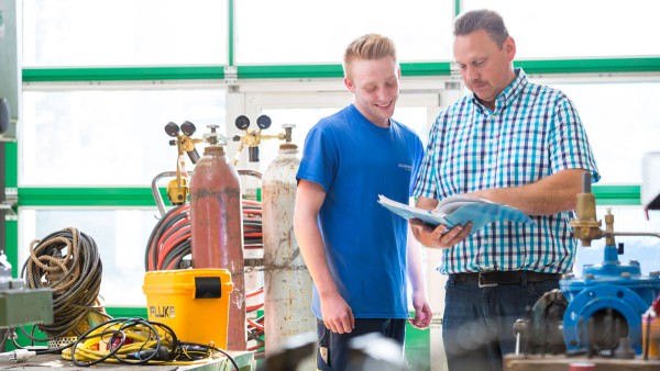 Ausbildung im Handwerk hat Zukunft: Auch Gelsenwasser bildet Handwerker*innen aus.