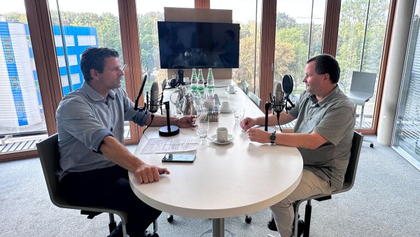 Podcast GLASKLAR: Dr. Arnt Baer diskutiert mit Christian Kabbe