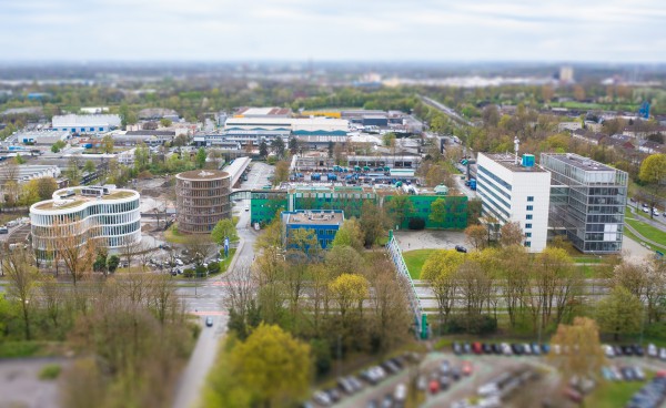 Unser Hauptstandort in Gelsenkirchen ist ein Infrastruktur-Kompetenz-Zentrum. Neu im Gelsenwasser-Quartier ist das H2O-Gebäude.
